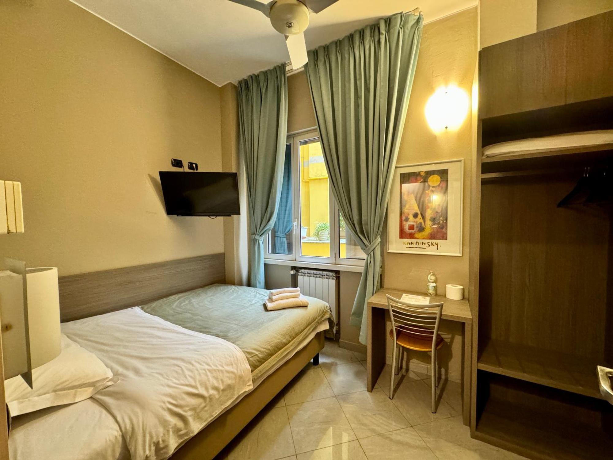 Hotel Parma Милан Экстерьер фото