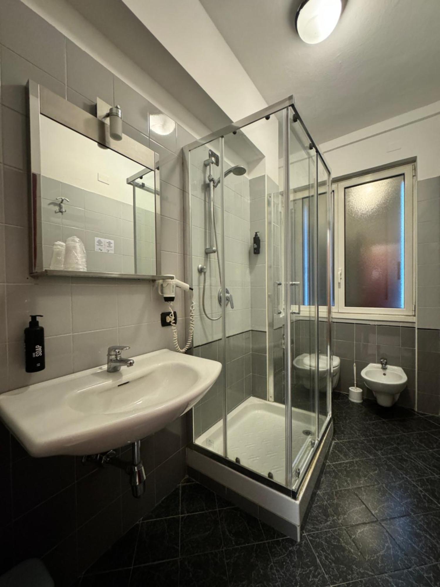 Hotel Parma Милан Экстерьер фото